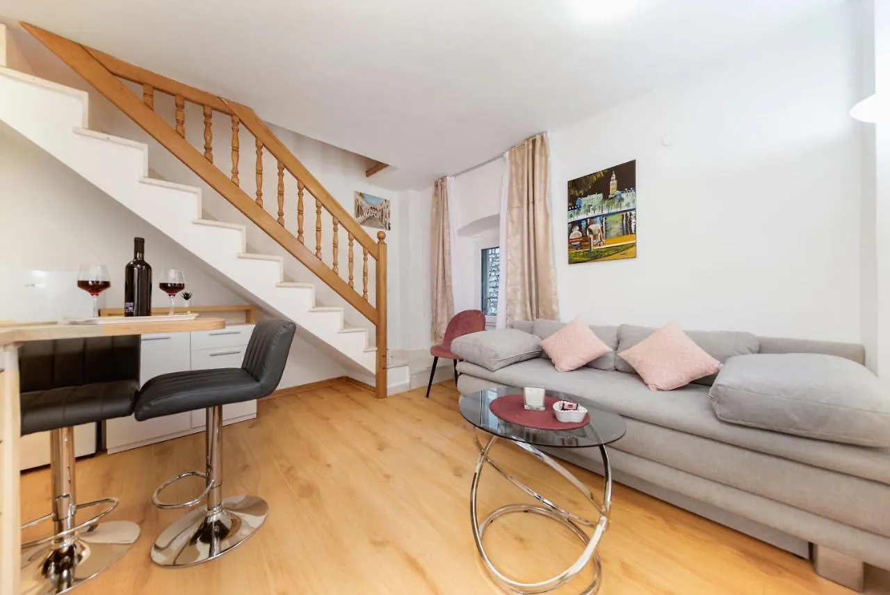 Apartamento 3M Golden Gate Split