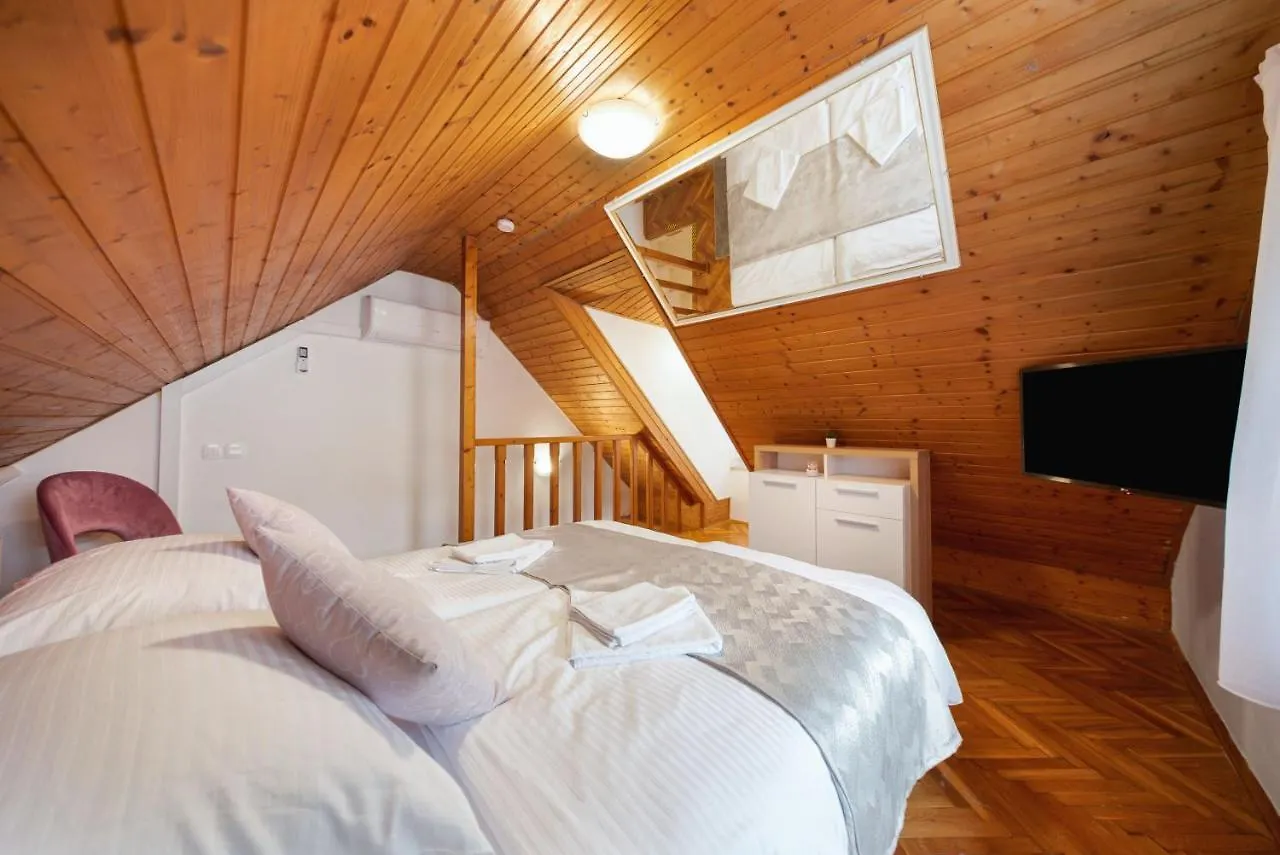 Apartamento 3M Golden Gate Split 0*,  Croacia